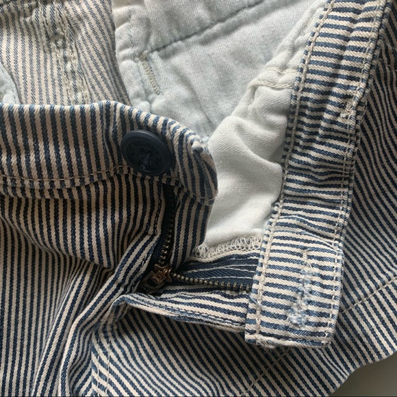 Hollister Striped Shorts - size 3 - Picture 4 of 5